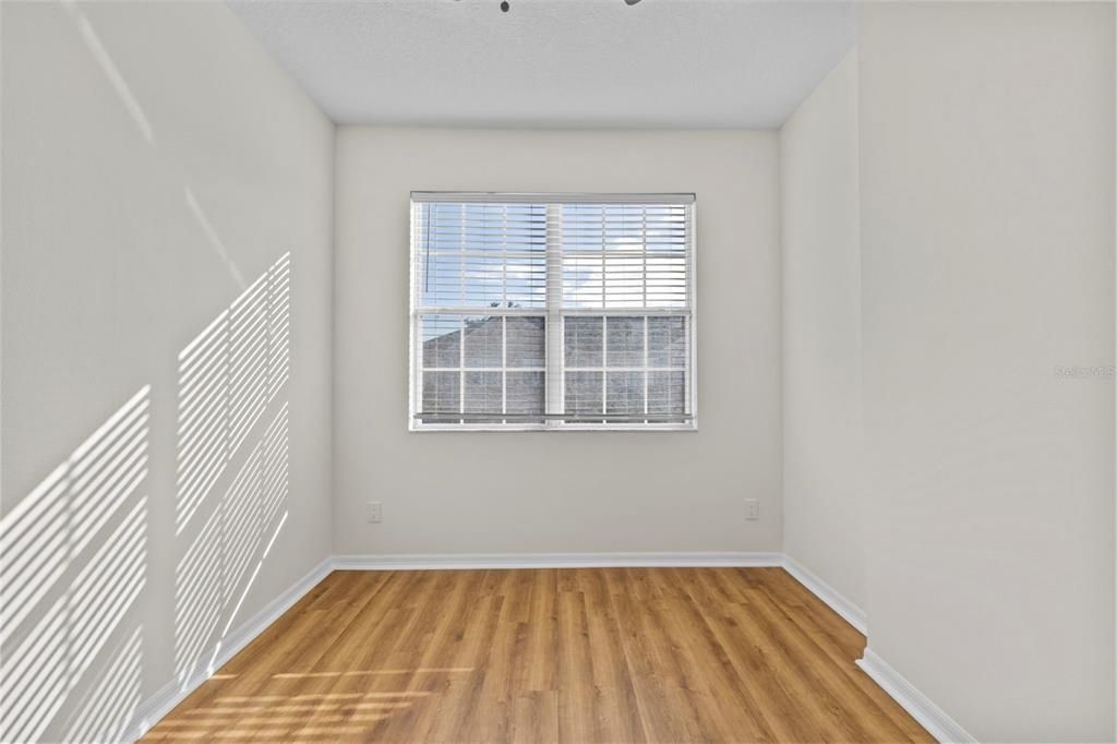 For Sale: $319,000 (3 beds, 2 baths, 1487 Square Feet)