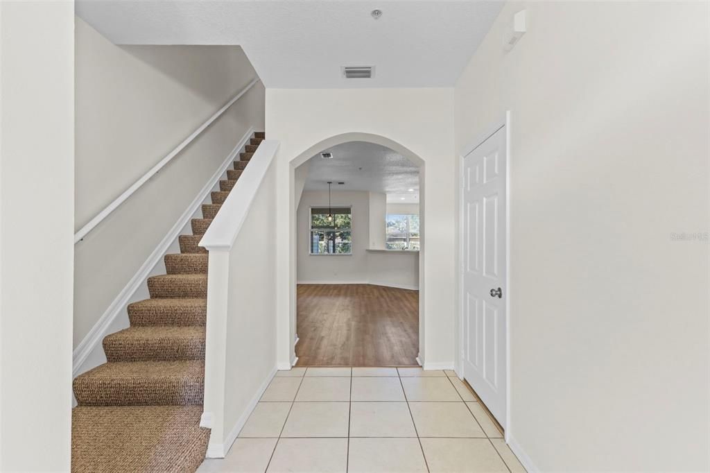 For Sale: $319,000 (3 beds, 2 baths, 1487 Square Feet)