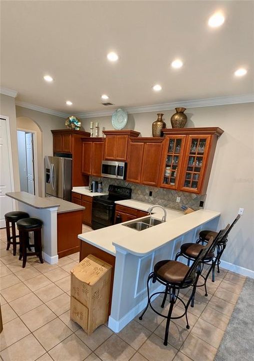 For Sale: $675,000 (4 beds, 3 baths, 2833 Square Feet)