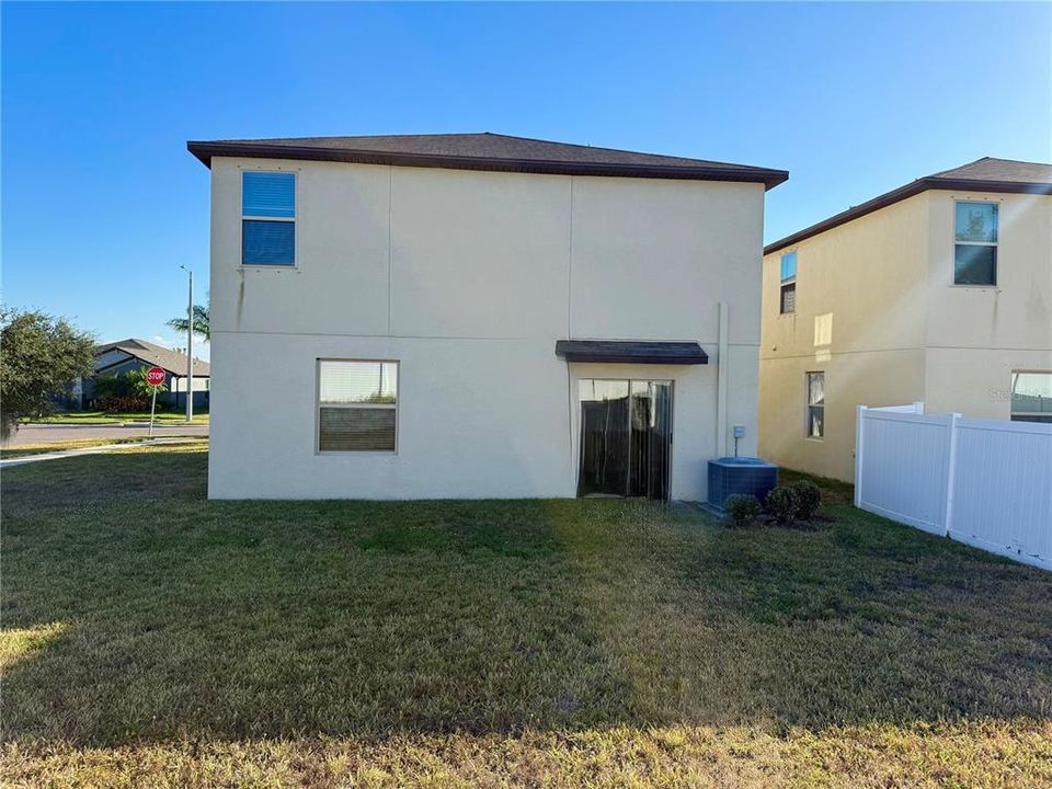 For Sale: $344,999 (4 beds, 2 baths, 1920 Square Feet)