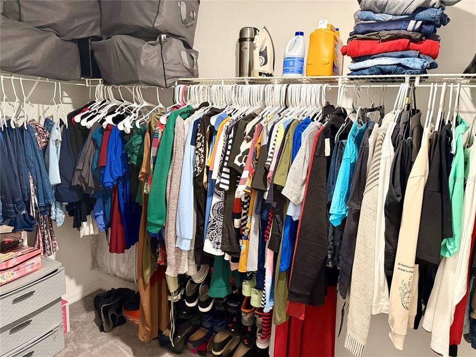 For Sale: $344,999 (4 beds, 2 baths, 1920 Square Feet)