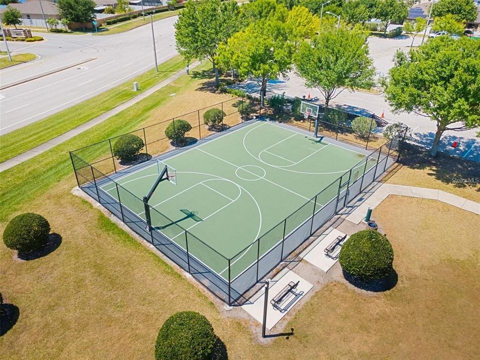 For Sale: $344,999 (4 beds, 2 baths, 1920 Square Feet)