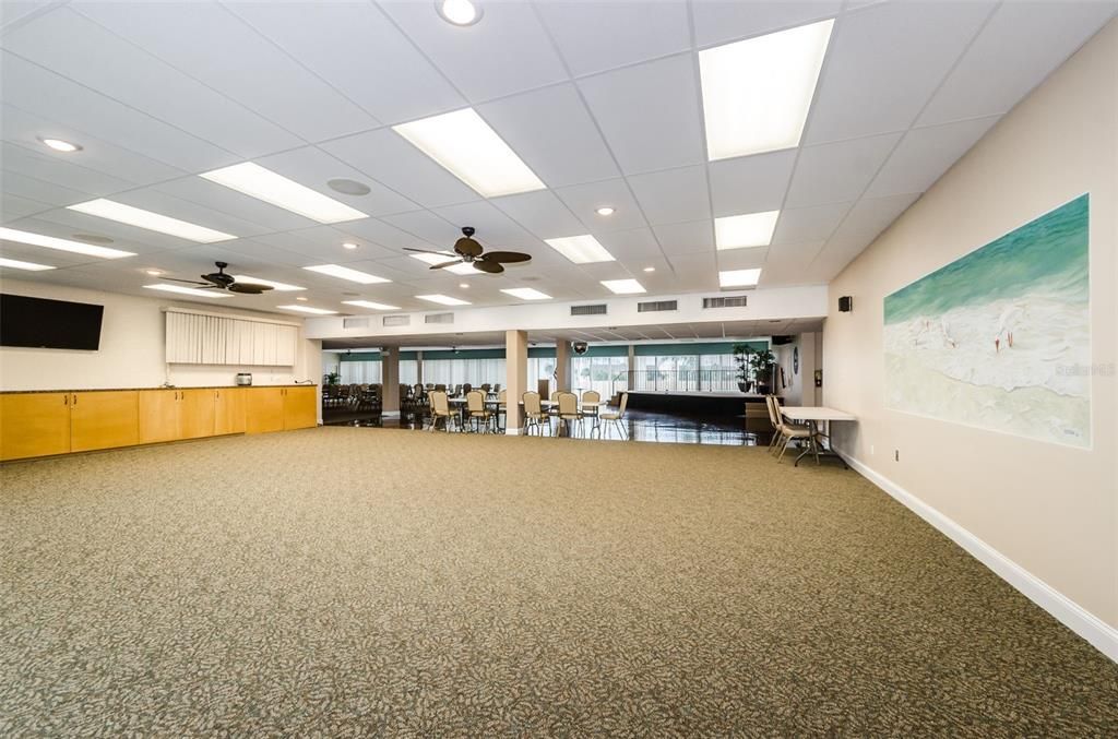 For Sale: $320,000 (2 beds, 2 baths, 1110 Square Feet)