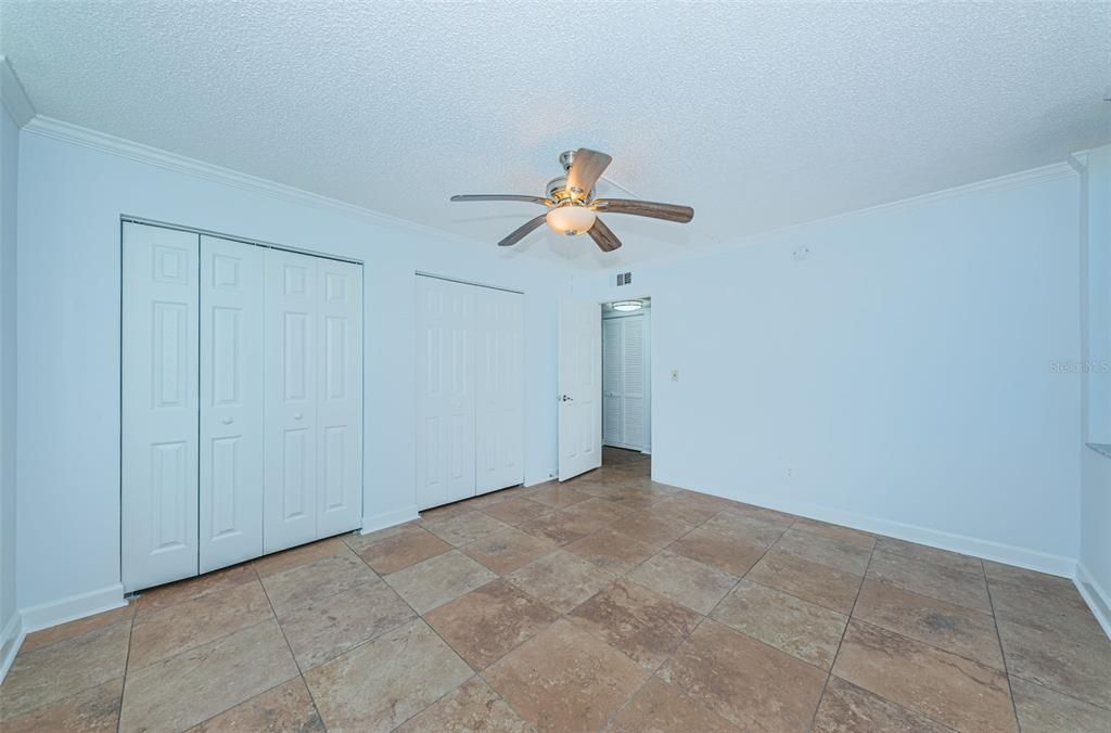 For Sale: $320,000 (2 beds, 2 baths, 1110 Square Feet)