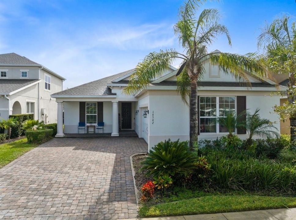 En Renta: $3,300 (4 camas, 2 baños, 1965 Pies cuadrados)