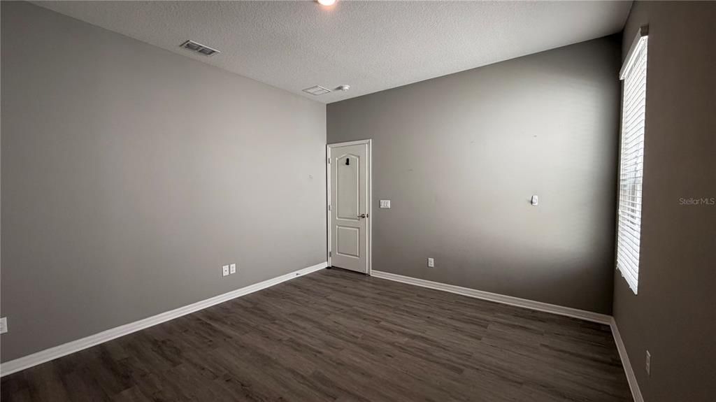 En Renta: $3,300 (4 camas, 2 baños, 1965 Pies cuadrados)