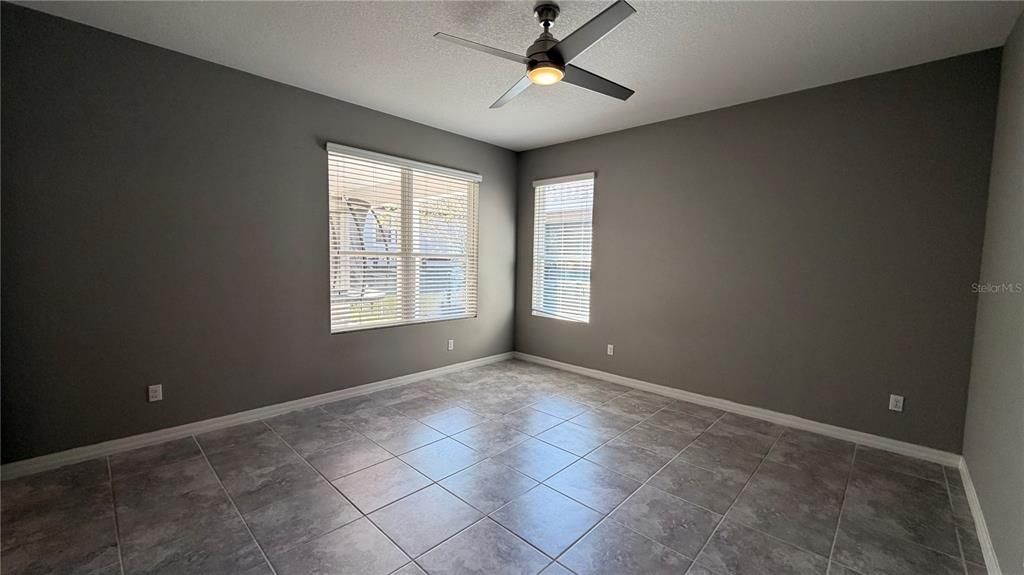 En Renta: $3,300 (4 camas, 2 baños, 1965 Pies cuadrados)