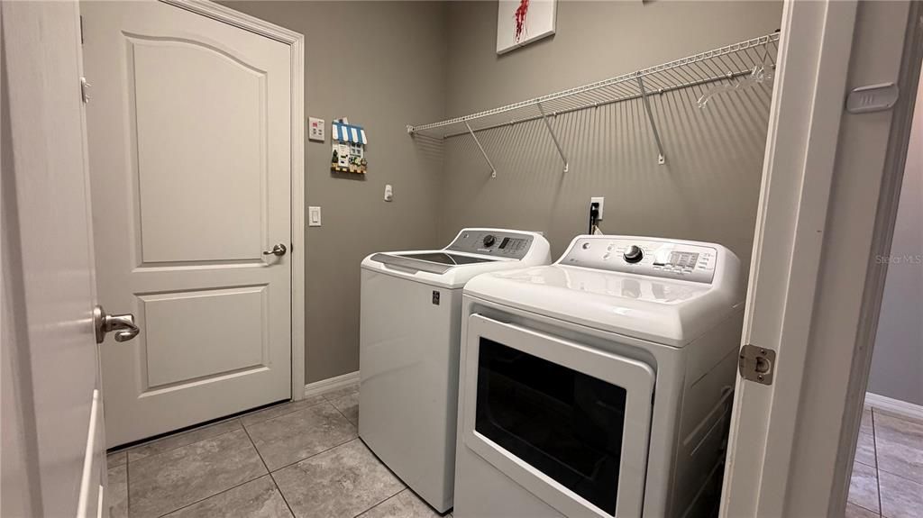 En Renta: $3,300 (4 camas, 2 baños, 1965 Pies cuadrados)