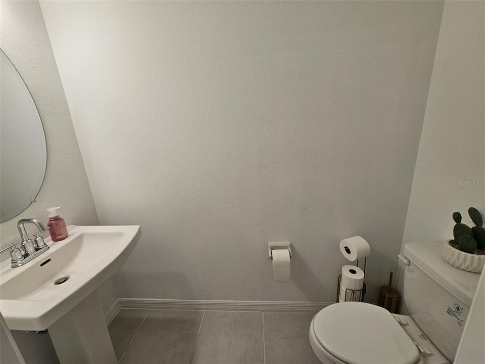 На продажу: $325,000 (3 спален, 2 ванн, 1370 Квадратных фут)