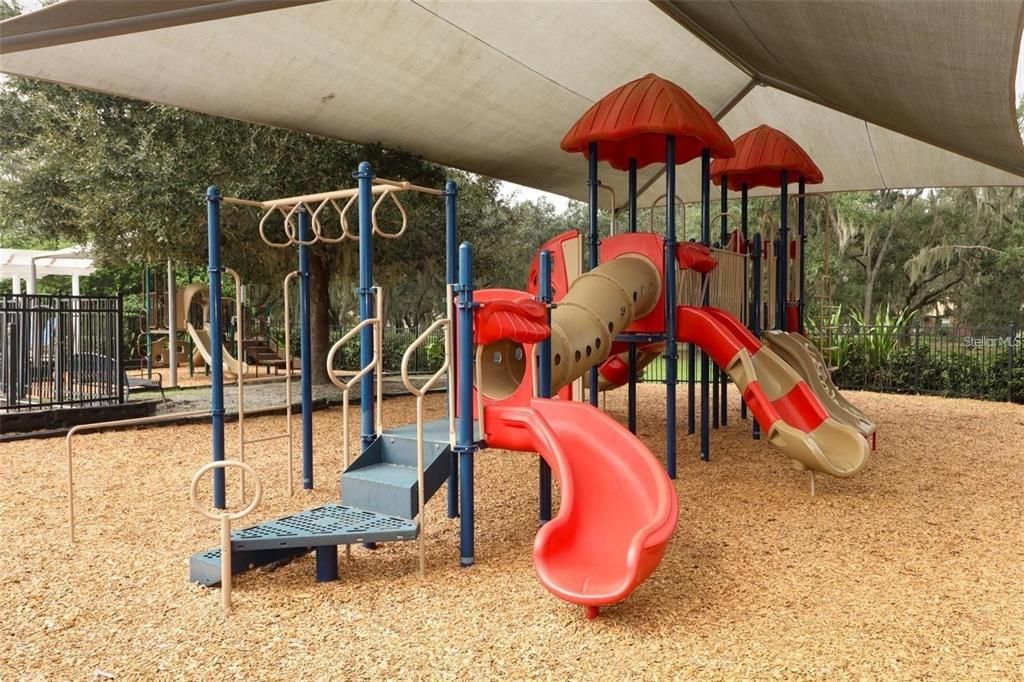 На продажу: $325,000 (3 спален, 2 ванн, 1370 Квадратных фут)