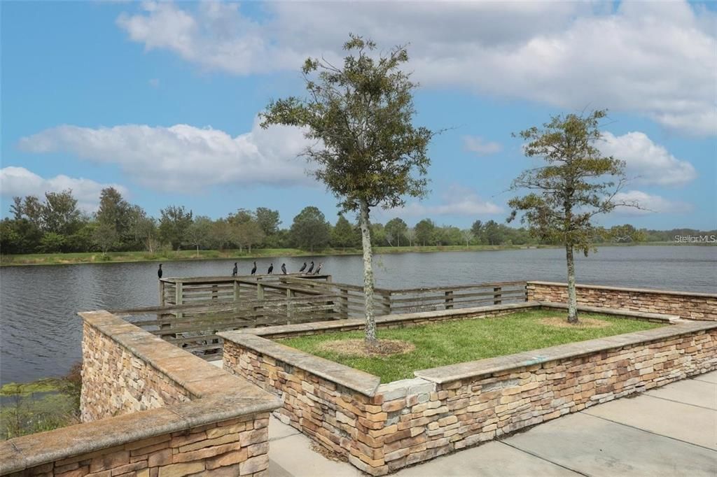 На продажу: $325,000 (3 спален, 2 ванн, 1370 Квадратных фут)