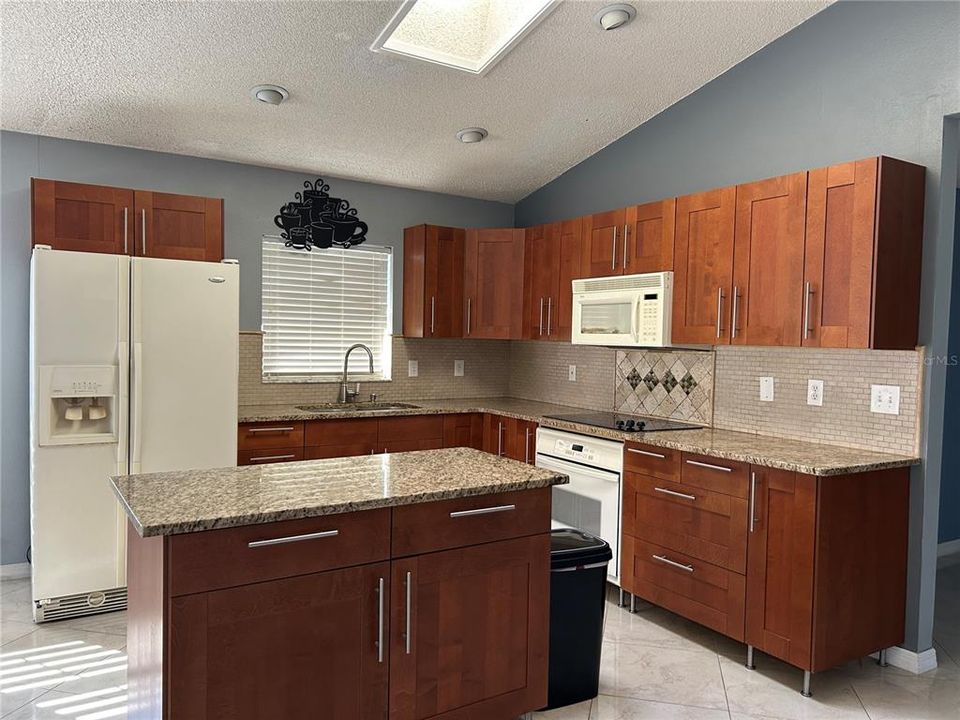 待售: $389,000 (3 贝兹, 2 浴室, 1743 平方英尺)