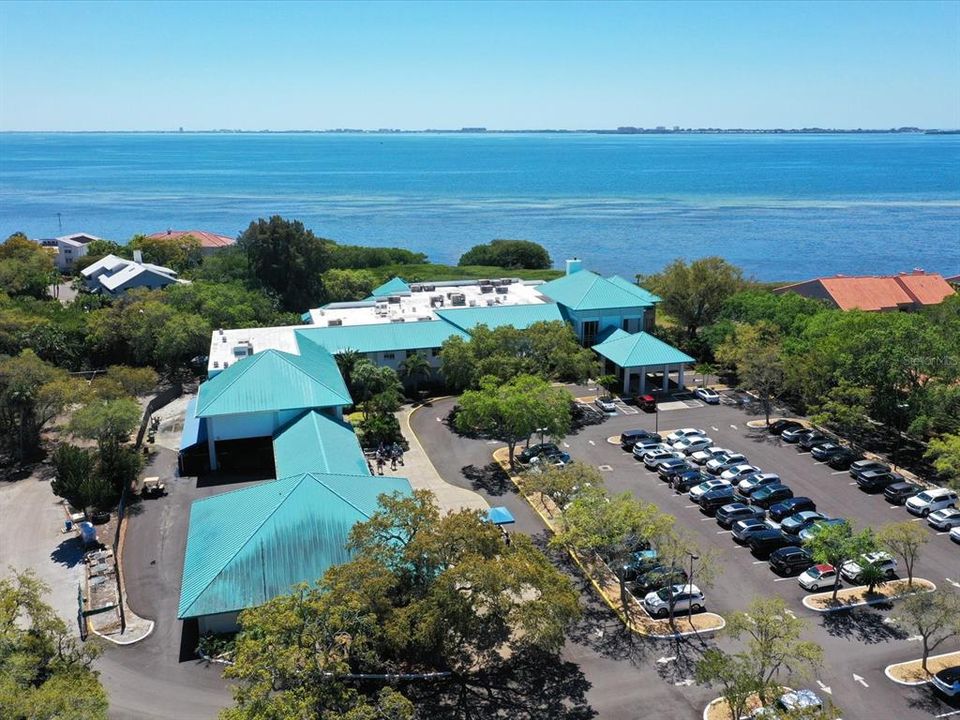 En Venta: $730,000 (2 camas, 2 baños, 2100 Pies cuadrados)