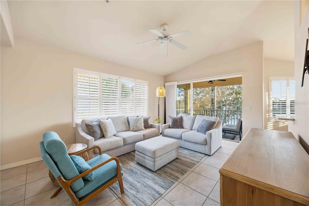 For Sale: $314,900 (3 beds, 2 baths, 1383 Square Feet)