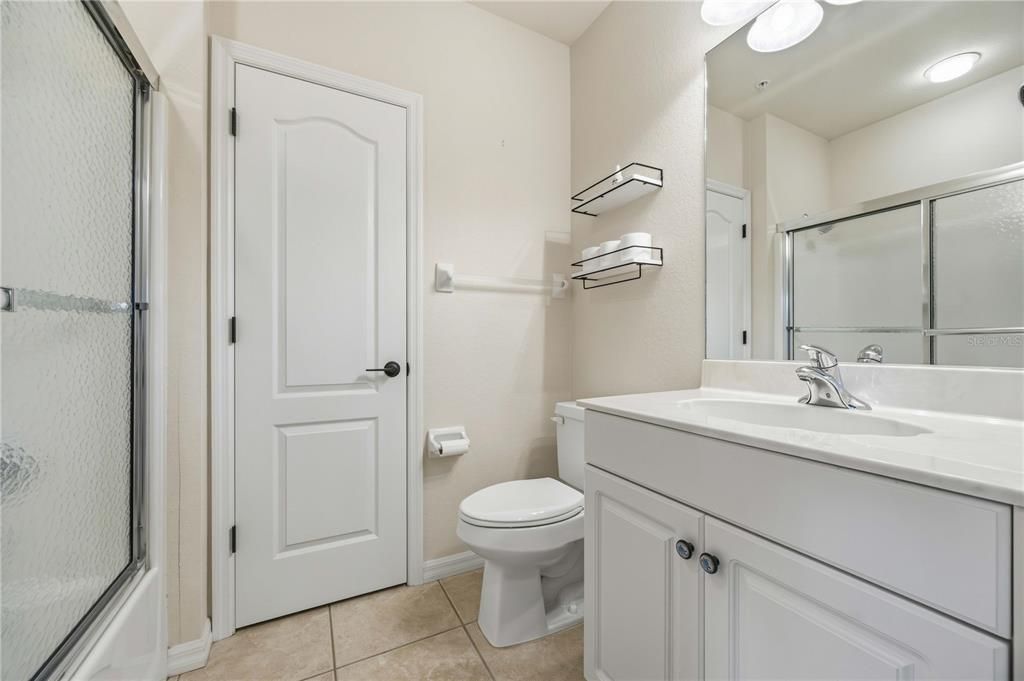 For Sale: $314,900 (3 beds, 2 baths, 1383 Square Feet)