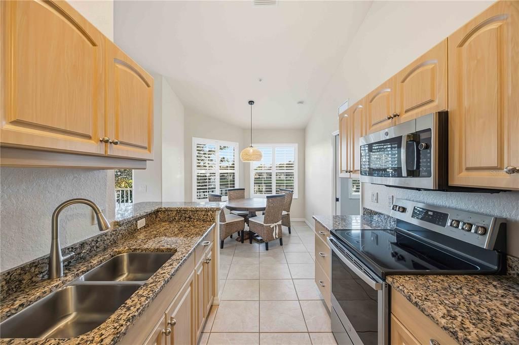 For Sale: $314,900 (3 beds, 2 baths, 1383 Square Feet)