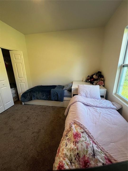 For Rent: $2,000 (4 beds, 2 baths, 1640 Square Feet)