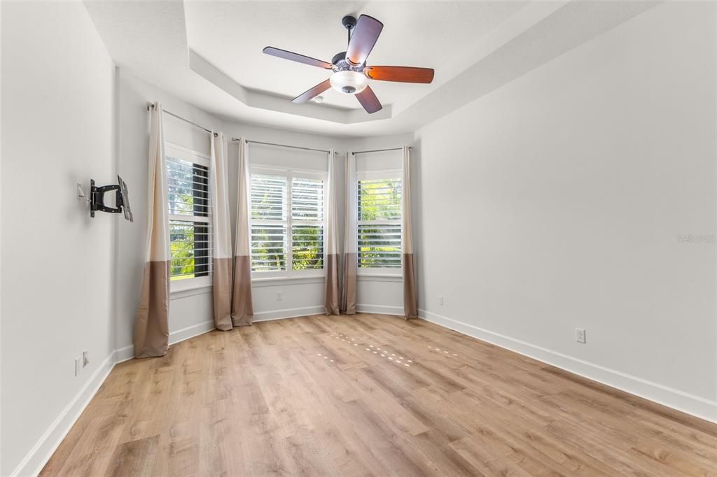 Active With Contract: $710,000 (2 beds, 2 baths, 2053 Square Feet)