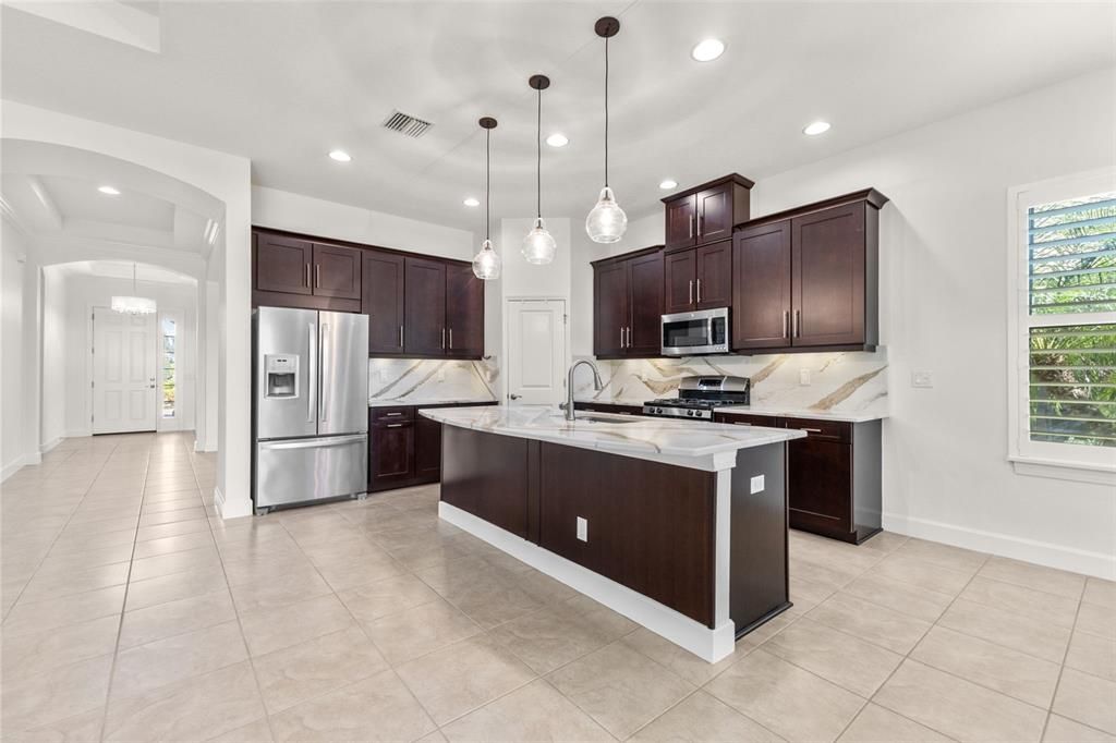 Active With Contract: $710,000 (2 beds, 2 baths, 2053 Square Feet)