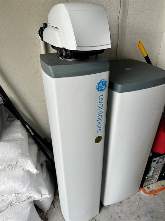 待售: $379,900 (4 贝兹, 2 浴室, 2612 平方英尺)