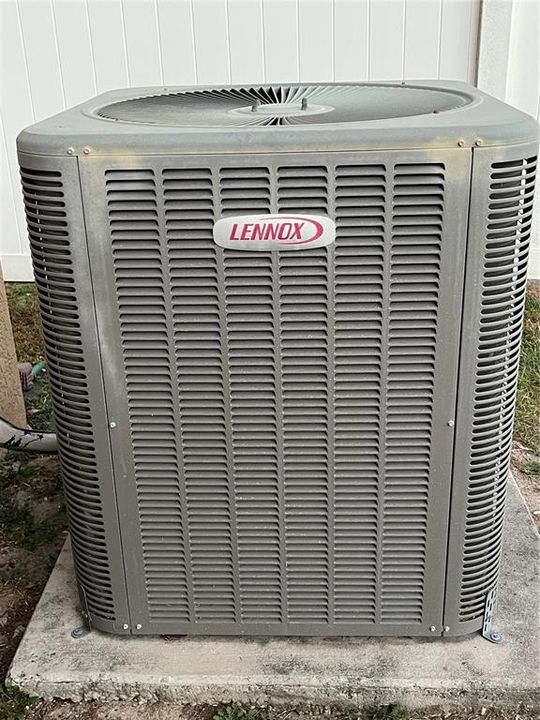 待售: $379,900 (4 贝兹, 2 浴室, 2612 平方英尺)