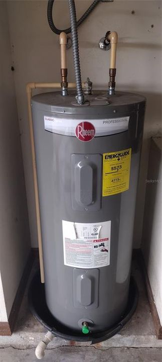 待售: $325,000 (3 贝兹, 2 浴室, 1414 平方英尺)