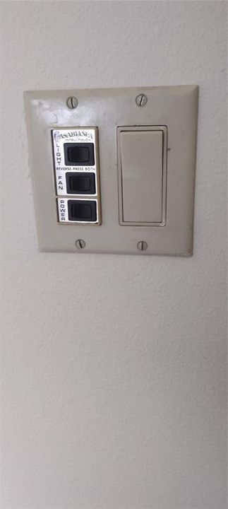 待售: $325,000 (3 贝兹, 2 浴室, 1414 平方英尺)