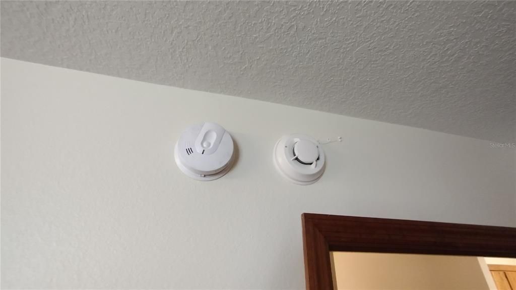 待售: $325,000 (3 贝兹, 2 浴室, 1414 平方英尺)