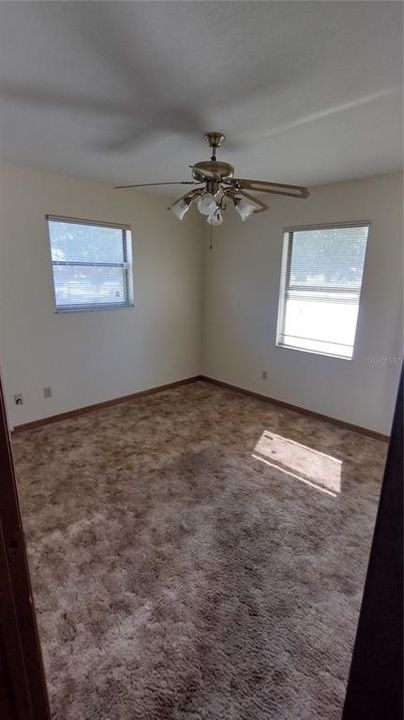 待售: $325,000 (3 贝兹, 2 浴室, 1414 平方英尺)