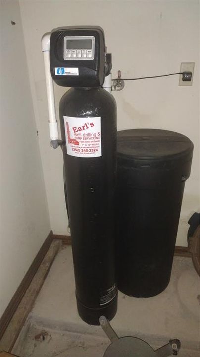 待售: $325,000 (3 贝兹, 2 浴室, 1414 平方英尺)