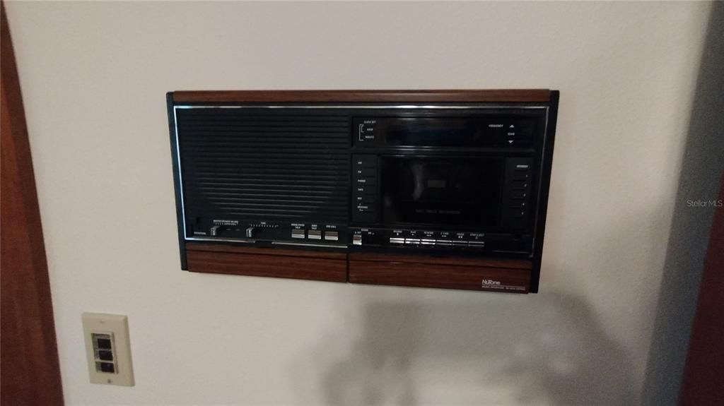 待售: $325,000 (3 贝兹, 2 浴室, 1414 平方英尺)