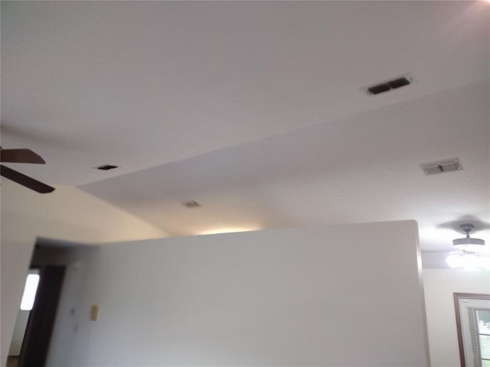 待售: $325,000 (3 贝兹, 2 浴室, 1414 平方英尺)