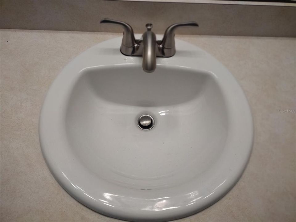 待售: $325,000 (3 贝兹, 2 浴室, 1414 平方英尺)