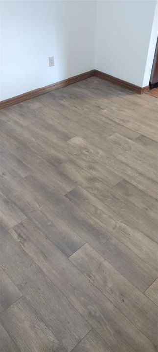 待售: $325,000 (3 贝兹, 2 浴室, 1414 平方英尺)