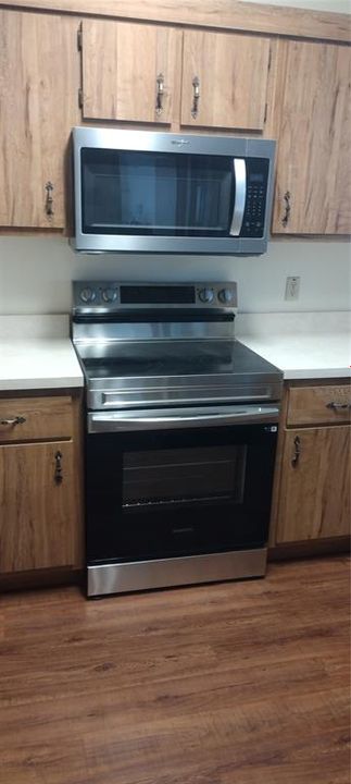 待售: $325,000 (3 贝兹, 2 浴室, 1414 平方英尺)