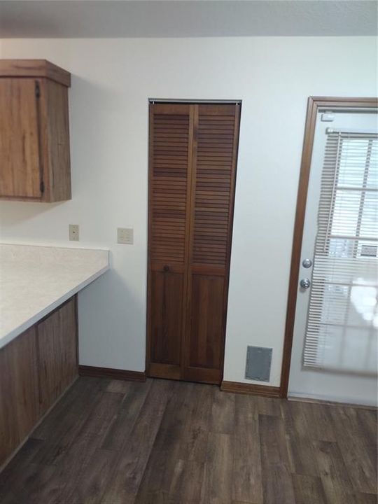 待售: $325,000 (3 贝兹, 2 浴室, 1414 平方英尺)