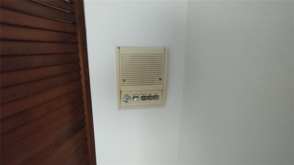 待售: $325,000 (3 贝兹, 2 浴室, 1414 平方英尺)