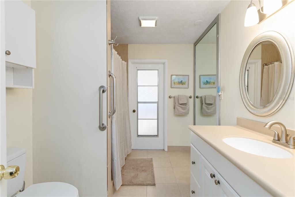 For Sale: $649,900 (3 beds, 2 baths, 2242 Square Feet)