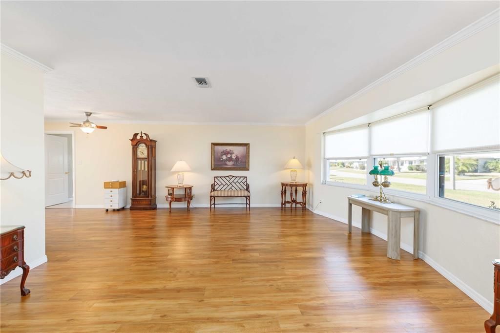 For Sale: $649,900 (3 beds, 2 baths, 2242 Square Feet)