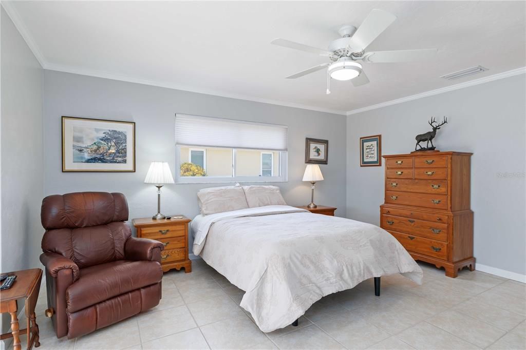 For Sale: $649,900 (3 beds, 2 baths, 2242 Square Feet)