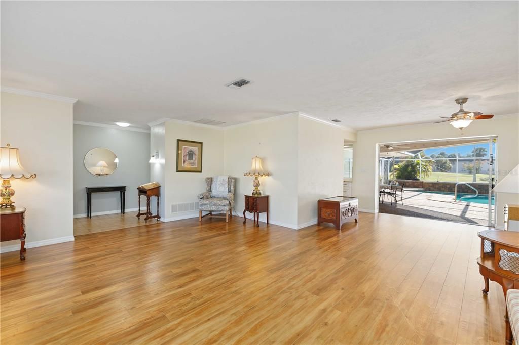 For Sale: $649,900 (3 beds, 2 baths, 2242 Square Feet)