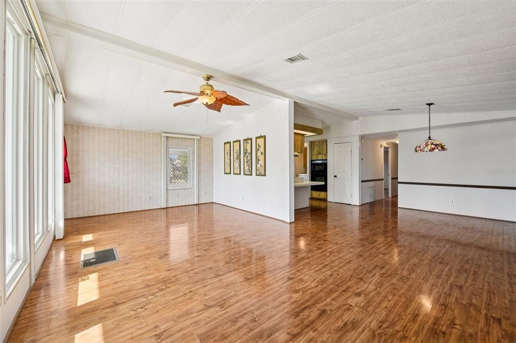 En Venta: $149,900 (2 camas, 2 baños, 1456 Pies cuadrados)