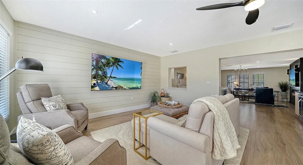 For Sale: $450,000 (3 beds, 2 baths, 1749 Square Feet)