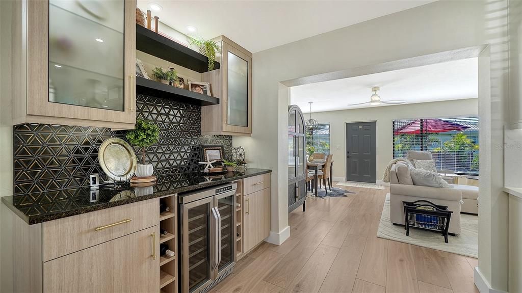 For Sale: $450,000 (3 beds, 2 baths, 1749 Square Feet)