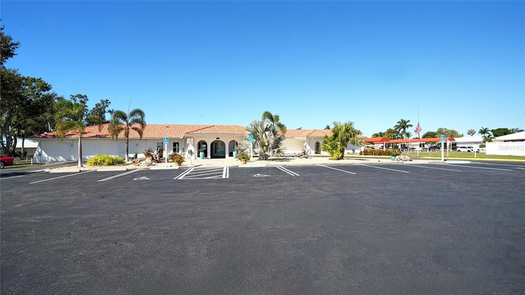 For Sale: $450,000 (3 beds, 2 baths, 1749 Square Feet)