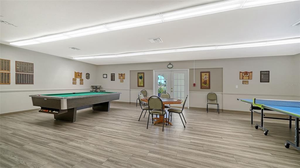 For Sale: $450,000 (3 beds, 2 baths, 1749 Square Feet)