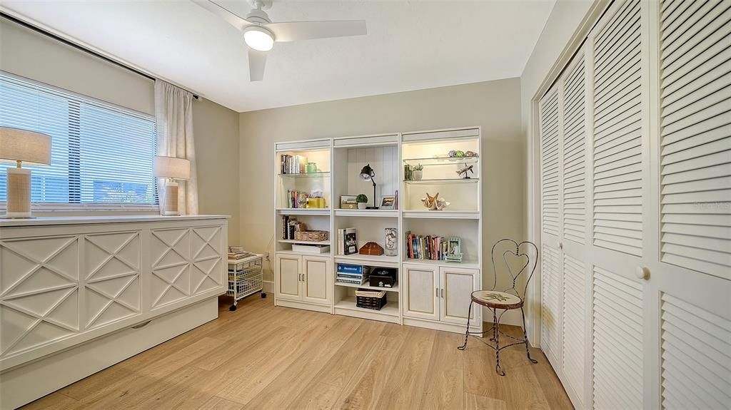 For Sale: $450,000 (3 beds, 2 baths, 1749 Square Feet)