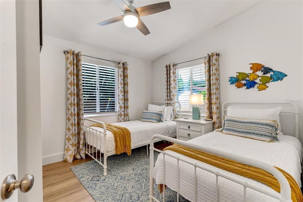 For Sale: $420,000 (3 beds, 2 baths, 1112 Square Feet)