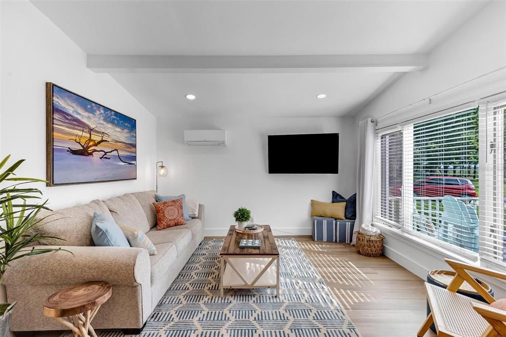 For Sale: $420,000 (3 beds, 2 baths, 1112 Square Feet)