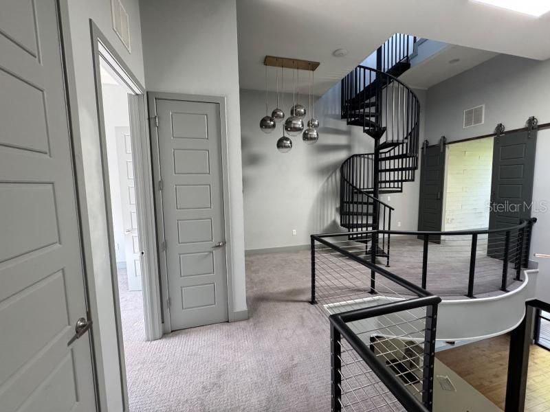 For Sale: $487,500 (3 beds, 3 baths, 1613 Square Feet)